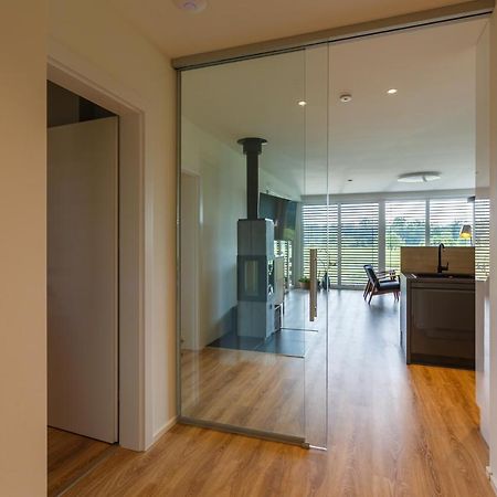 Apartman Na Golfu เชลาดนา ภายนอก รูปภาพ